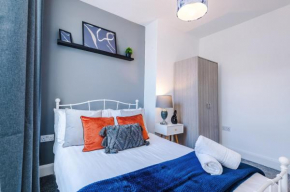 Strathcona House - Air Host & Stay - 3 Bedroom - 3 Bathroom